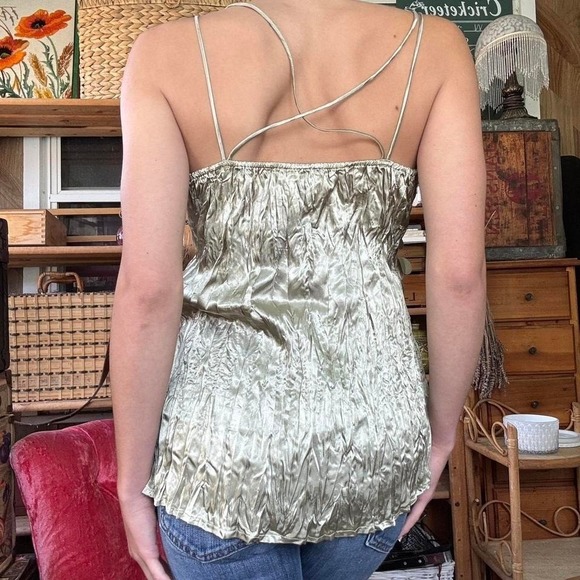 Lapis Sage Green Crinkle Metallic Camisole Petal Trim Strappy Tank Top Medium - Picture 6 of 7